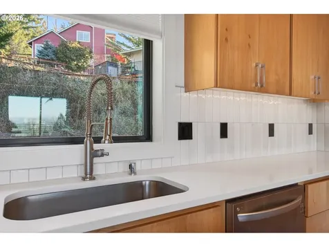 133 Cedar Falls Drive Kelso WA 98626