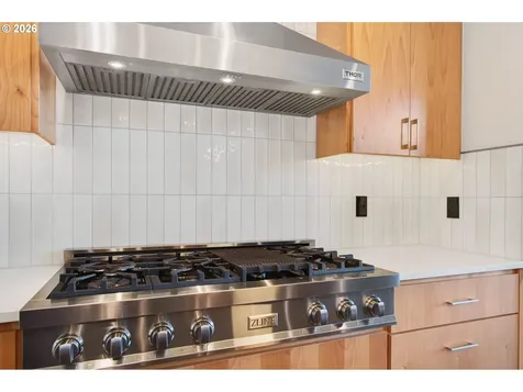 133 Cedar Falls Drive Kelso WA 98626