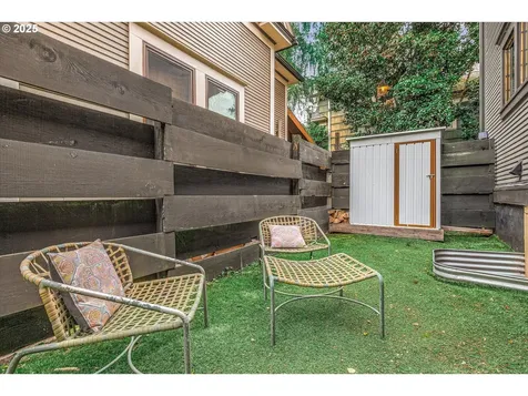 3083 SE Stark Street Portland OR 97214