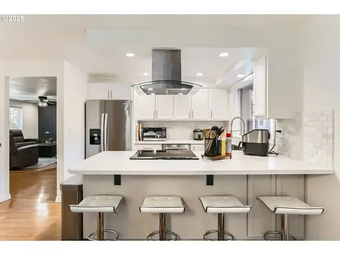 1475 NE Oleander Lane Hillsboro OR 97124