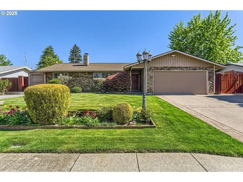 1475 NE Oleander Lane Hillsboro OR 97124