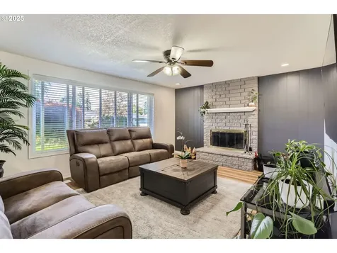 1475 NE Oleander Lane Hillsboro OR 97124