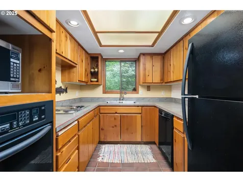 70198 E Barlow Trail Road Rhododendron OR 97049
