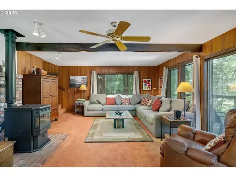 70198 E Barlow Trail Road Rhododendron OR 97049