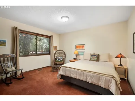 70198 E Barlow Trail Road Rhododendron OR 97049