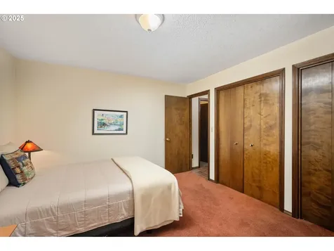 70198 E Barlow Trail Road Rhododendron OR 97049