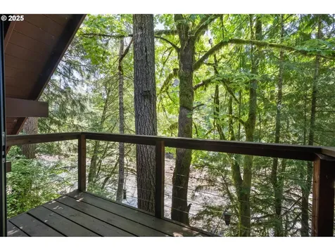 70198 E Barlow Trail Road Rhododendron OR 97049