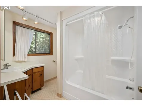 70198 E Barlow Trail Road Rhododendron OR 97049