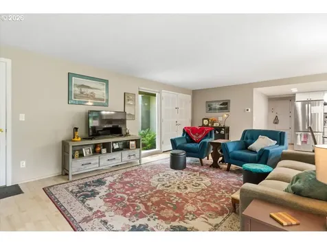 806 NE Nightingale Court Keizer OR 97303