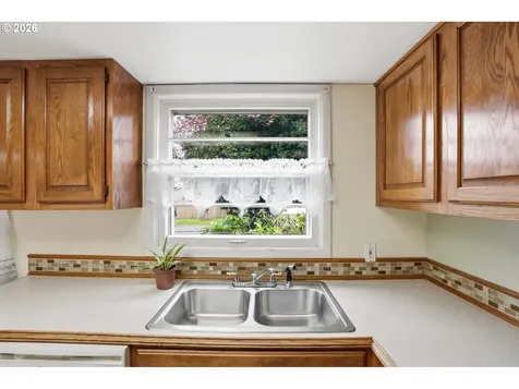 6410 SE Ogden Street Portland OR 97206