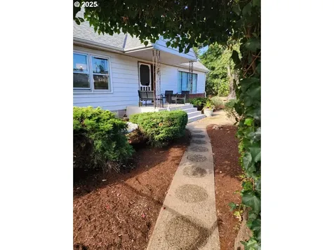 6410 SE Ogden Street Portland OR 97206