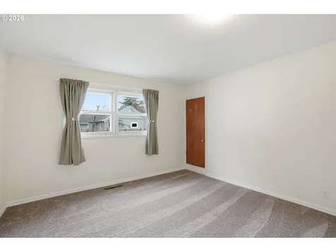 6410 SE Ogden Street Portland OR 97206