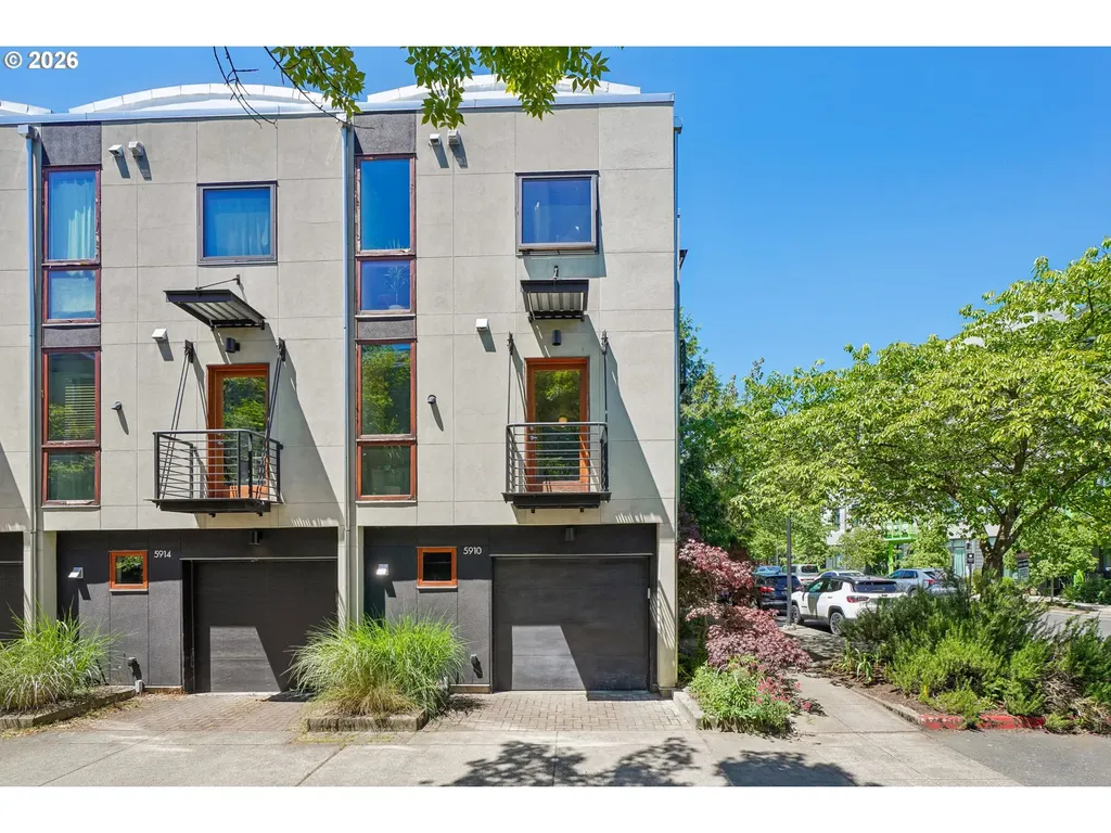 5910 NE Hoyt Street Portland OR 97213