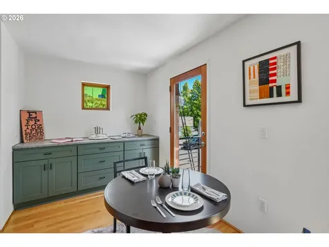 5910 NE Hoyt Street Portland OR 97213