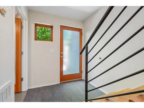 5910 NE Hoyt Street Portland OR 97213