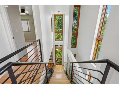 5910 NE Hoyt Street Portland OR 97213