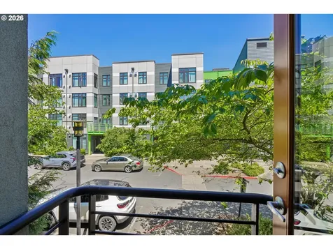 5910 NE Hoyt Street Portland OR 97213