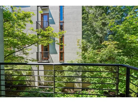 5910 NE Hoyt Street Portland OR 97213