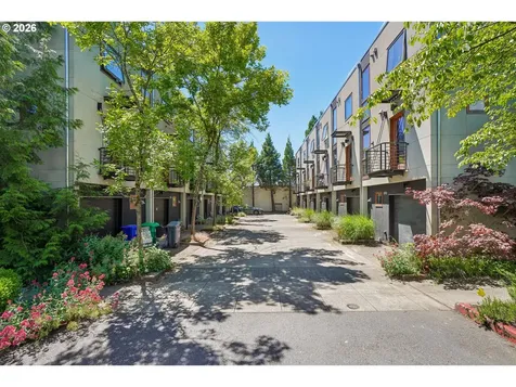 5910 NE Hoyt Street Portland OR 97213