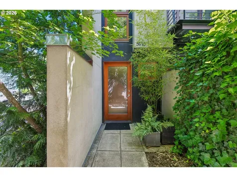 5910 NE Hoyt Street Portland OR 97213