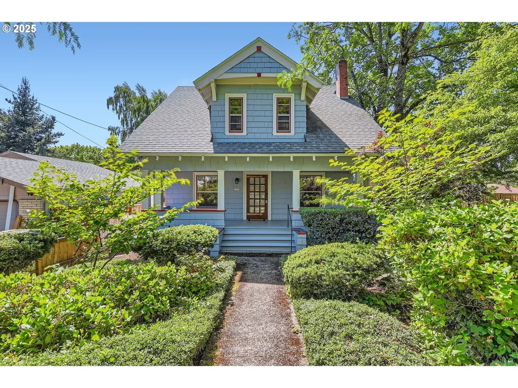 1203 SE 53rd Avenue Portland OR 97215