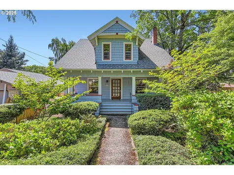1203 SE 53rd Avenue Portland OR 97215