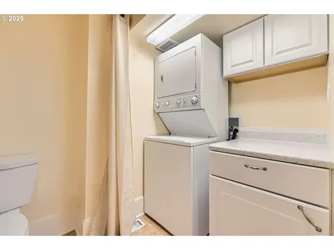 1203 SE 53rd Avenue Portland OR 97215