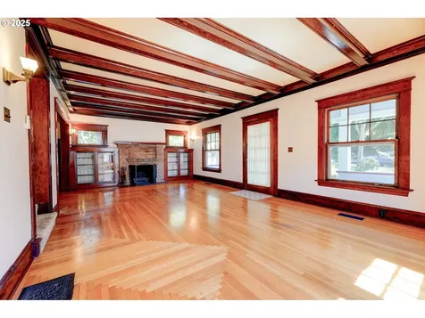 1203 SE 53rd Avenue Portland OR 97215