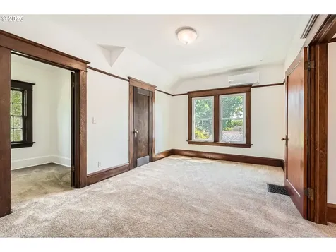 1203 SE 53rd Avenue Portland OR 97215