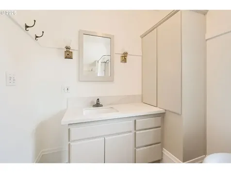 1203 SE 53rd Avenue Portland OR 97215