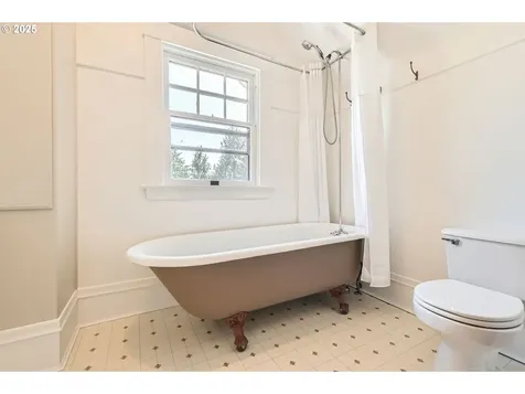 1203 SE 53rd Avenue Portland OR 97215