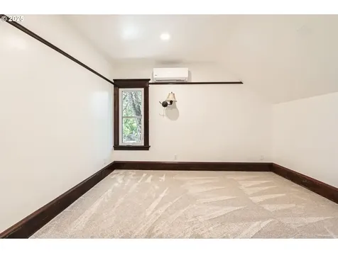 1203 SE 53rd Avenue Portland OR 97215