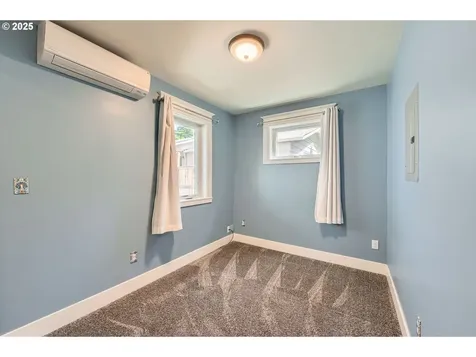 1203 SE 53rd Avenue Portland OR 97215