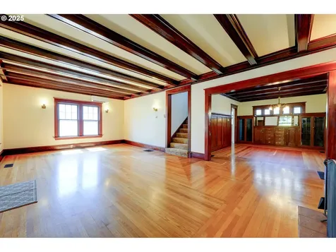 1203 SE 53rd Avenue Portland OR 97215