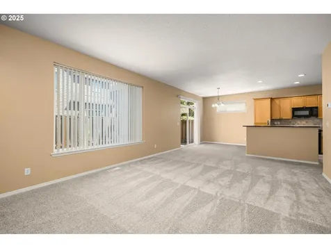 532 NE Caden Avenue Hillsboro OR 97124
