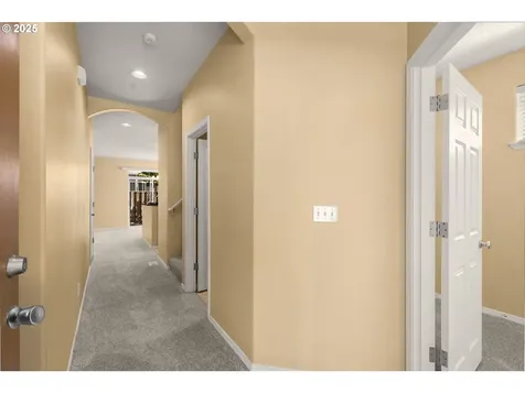 532 NE Caden Avenue Hillsboro OR 97124