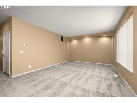 532 NE Caden Avenue Hillsboro OR 97124