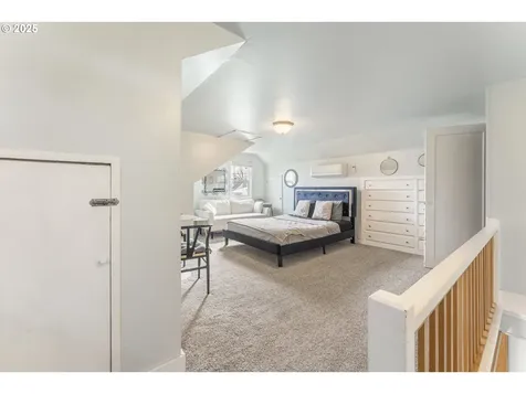 2208 N Kilpatrick Street Portland OR 97217