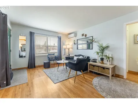 2208 N Kilpatrick Street Portland OR 97217