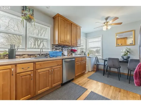 2208 N Kilpatrick Street Portland OR 97217