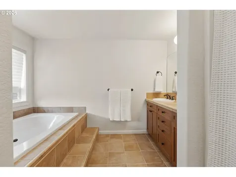 4024 SE Crystal Springs Boulevard Portland OR 97202