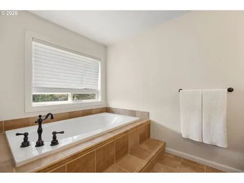 4024 SE Crystal Springs Boulevard Portland OR 97202