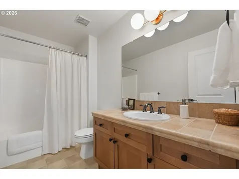 4024 SE Crystal Springs Boulevard Portland OR 97202