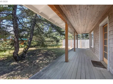 6415 Dory Pointe Loop Pacific City OR 97135