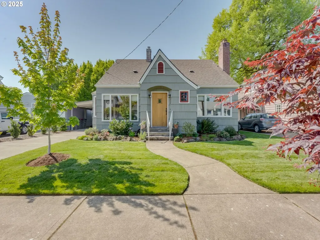 218 NW 7th Street Mcminnville OR 97128