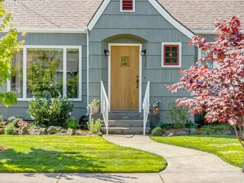 218 NW 7th Street Mcminnville OR 97128