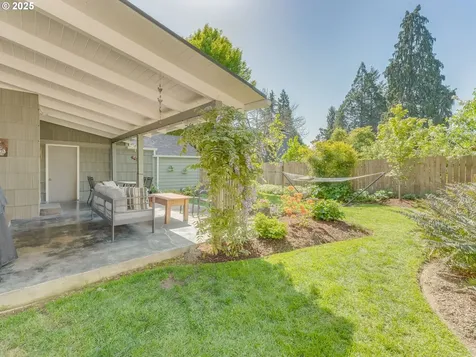 218 NW 7th Street Mcminnville OR 97128
