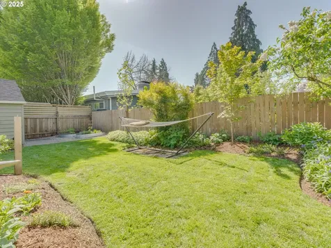 218 NW 7th Street Mcminnville OR 97128