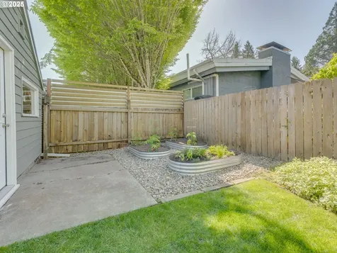 218 NW 7th Street Mcminnville OR 97128