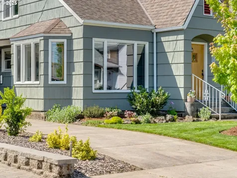 218 NW 7th Street Mcminnville OR 97128